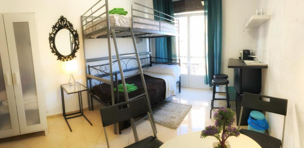 Arriola Rooms Málaga Extérieur photo
